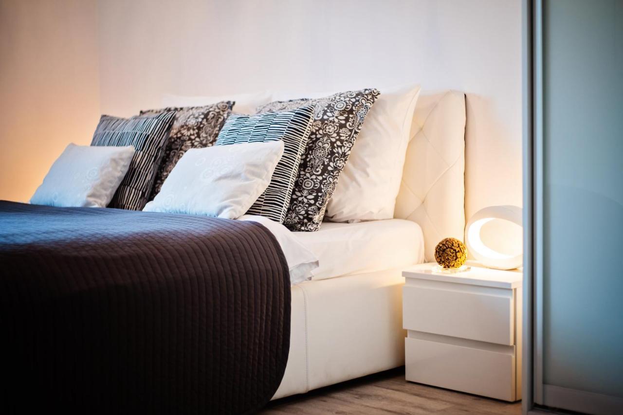 Apartamenty Homely Place Centrum - Stary Rynek - Parking Poznań Extérieur photo